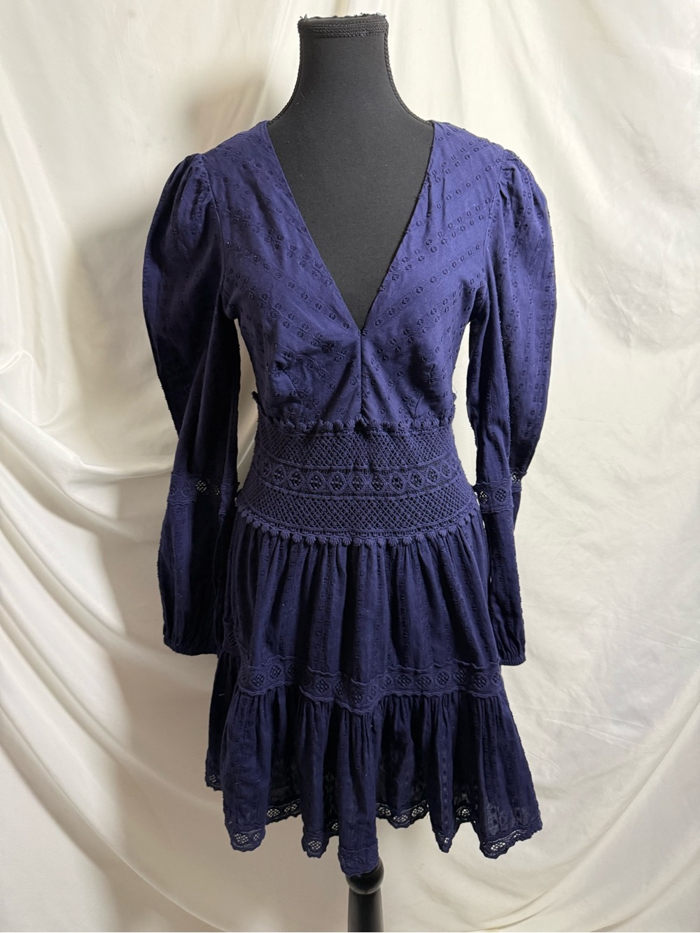 259) Free People Navy Eyelet Lace Boho Mini Dress | Long Sleeve | EUC - Picture 2 of 12